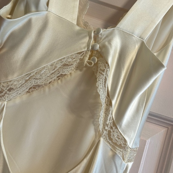 REFORMATION SILK DRESS - SOLD - Picture 4 of 6